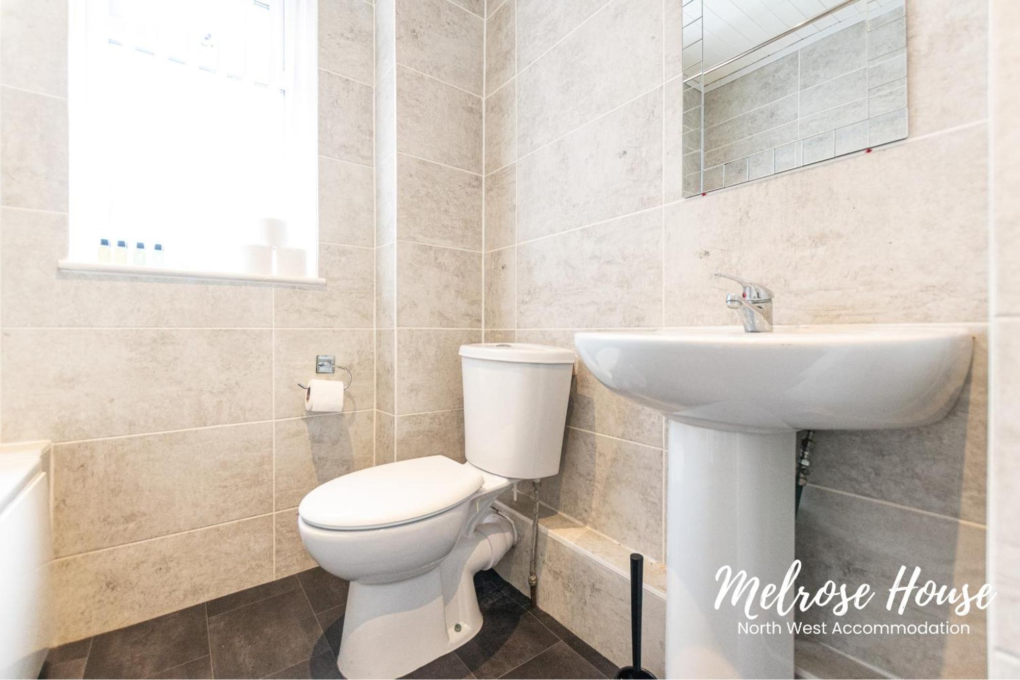 Manchester Work Stays 2Br Home With Parking & Wifi Esterno foto